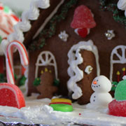 Medium Decorated Gingerbread Houses